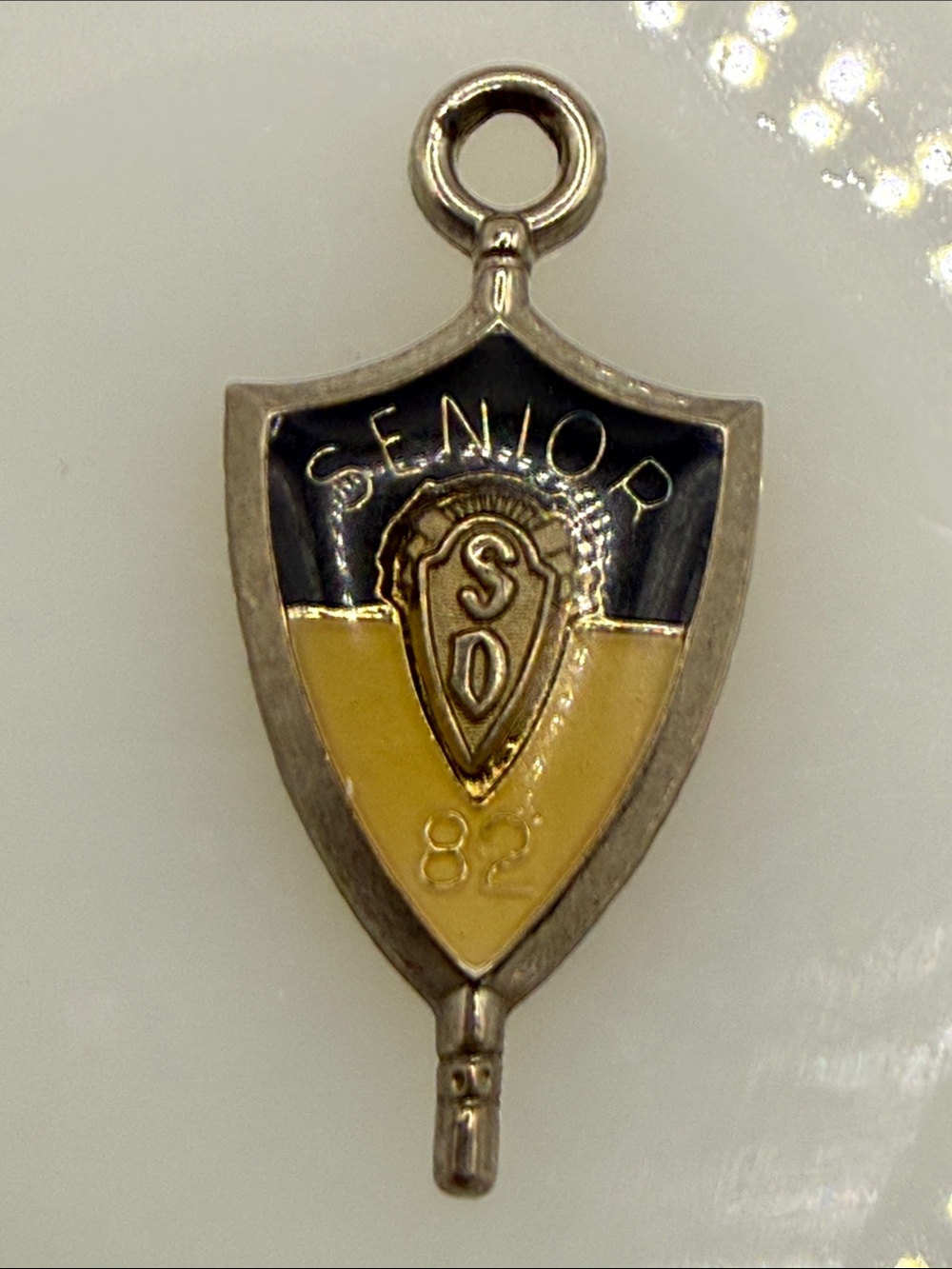 Jostens Senior Shield Pendant Charm in Black and Yellow class of 1982